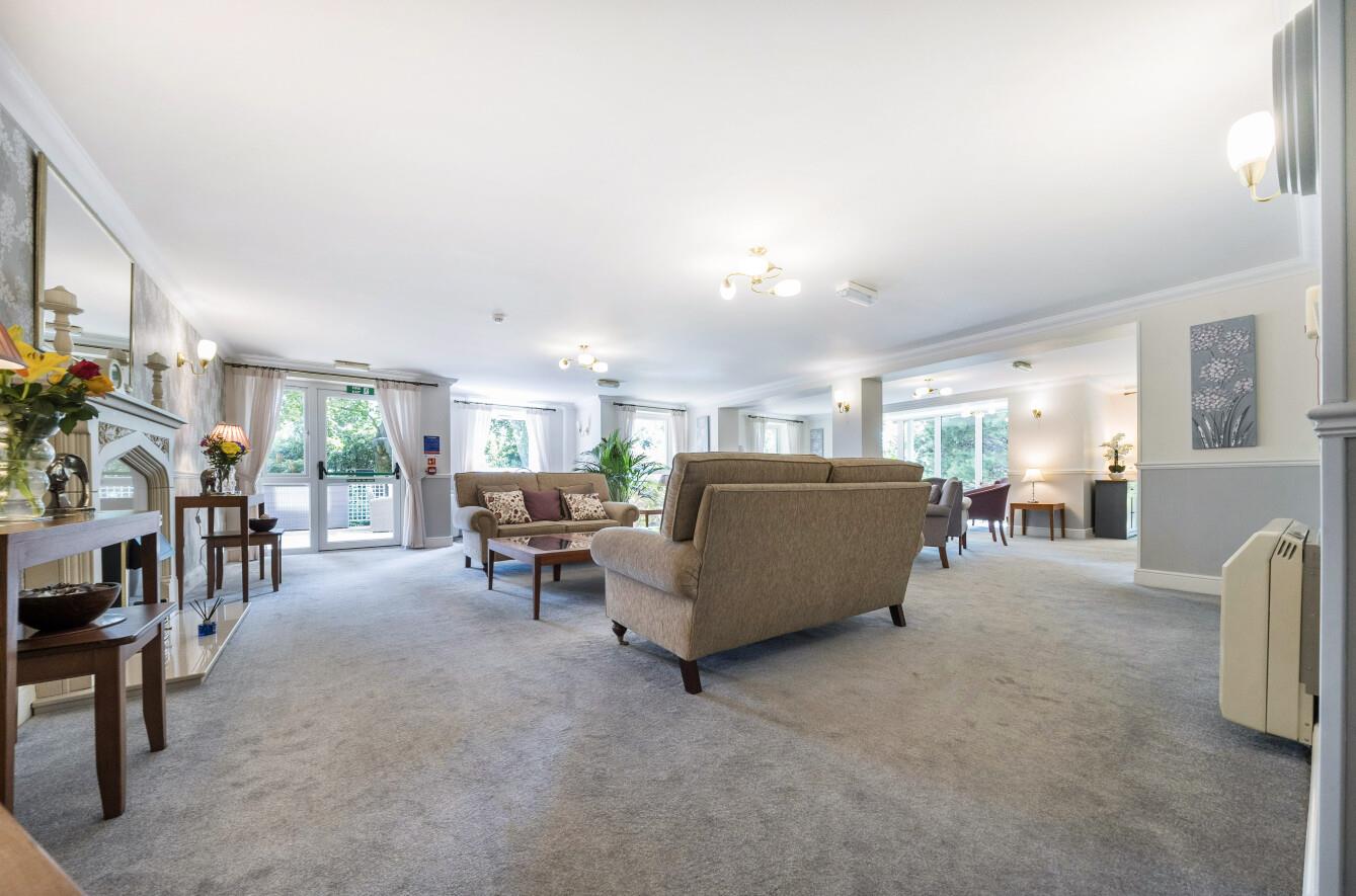 Pantygwydr Court, Uplands, Swansea, SA2 0AW